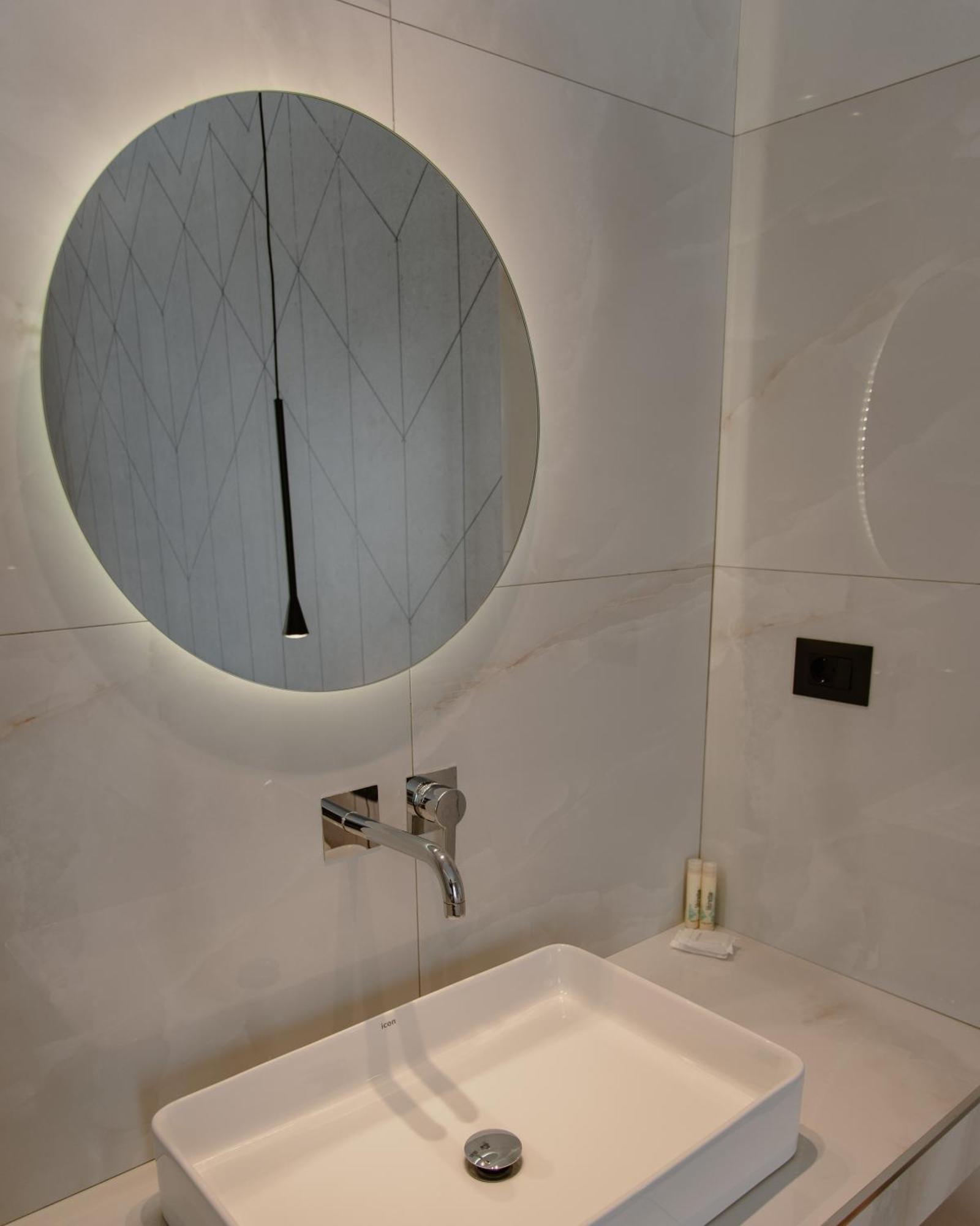 Nireus Hotel Сими Экстерьер фото