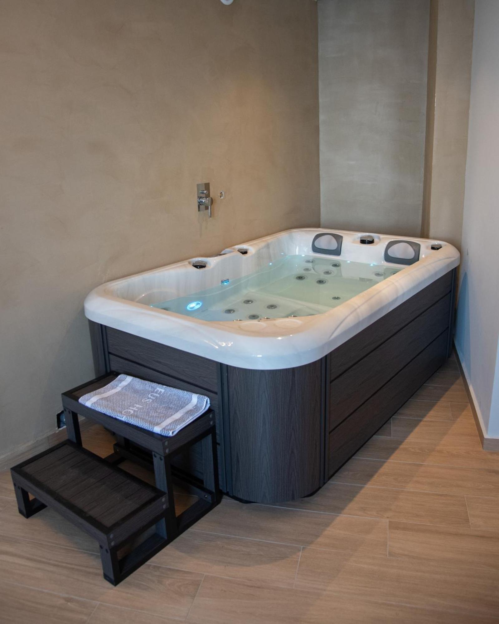 Nireus Hotel Сими Экстерьер фото
